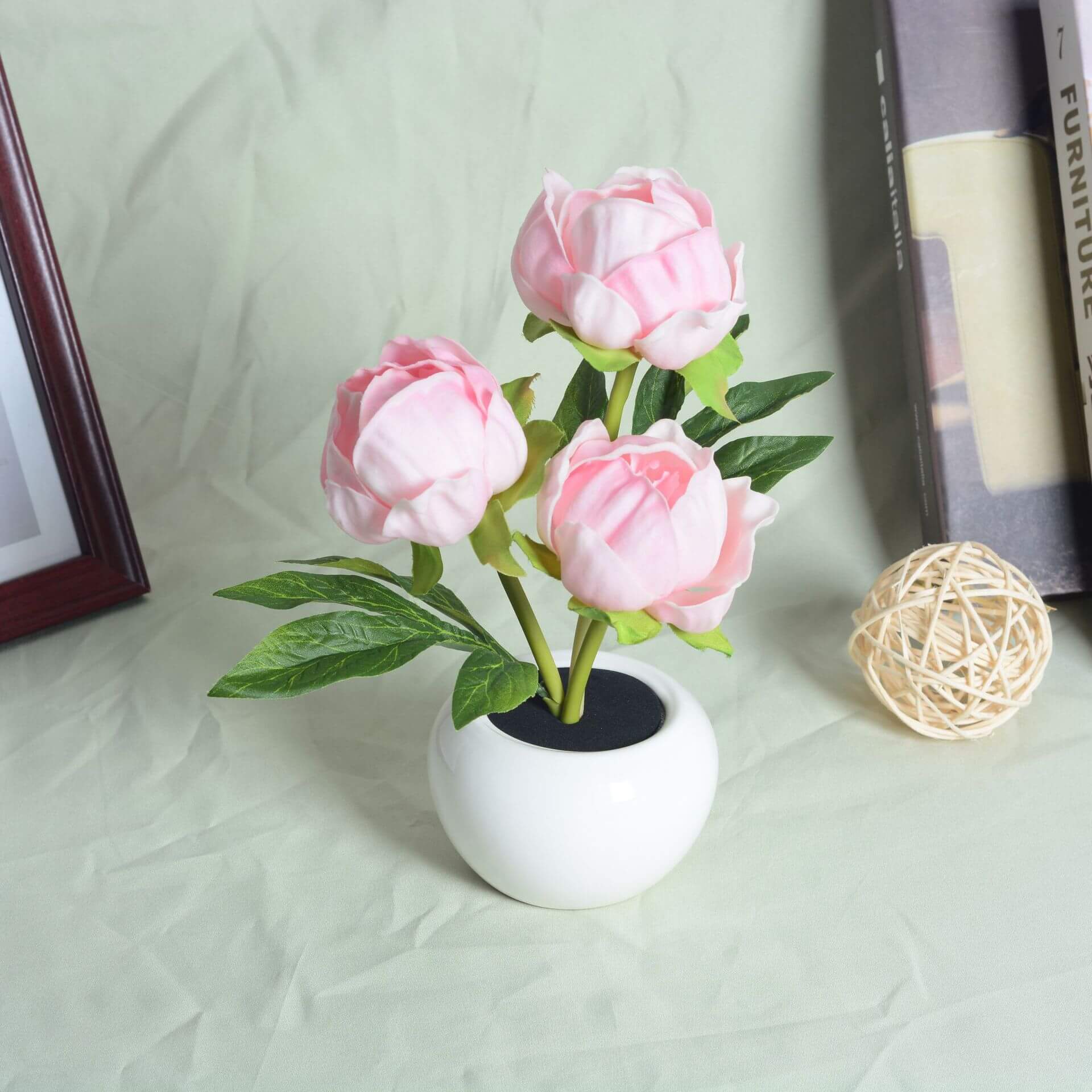 Simulation Tulip Peony Night Table Lamp