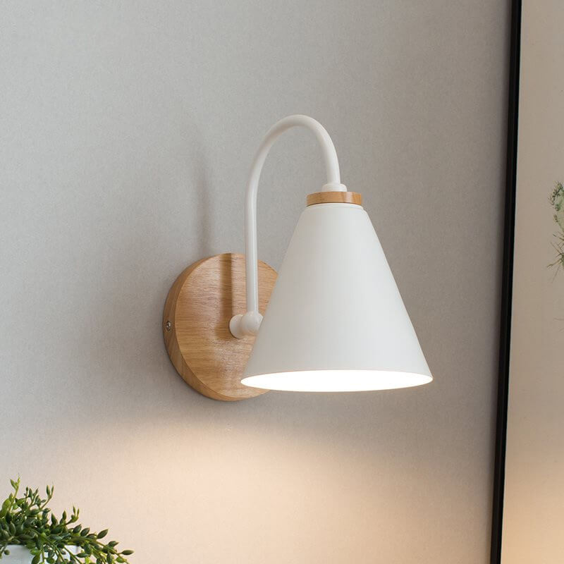 Cone Wooden Wall Lamp