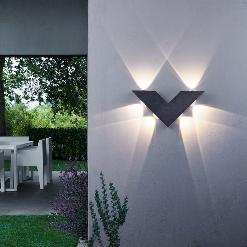 V-Shaped Triangle Aluminum Glass Outdoor Light