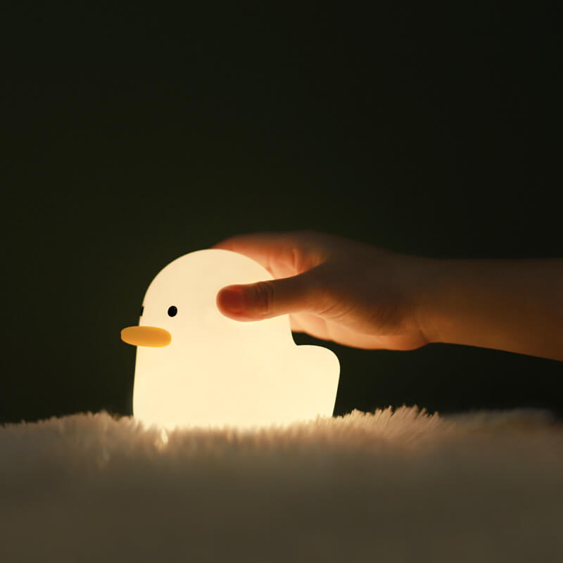 Cute Duck Pat Decoration Table Lamp