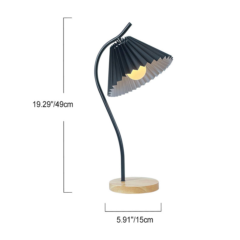 Long Pole Round Pleated Table Lamp