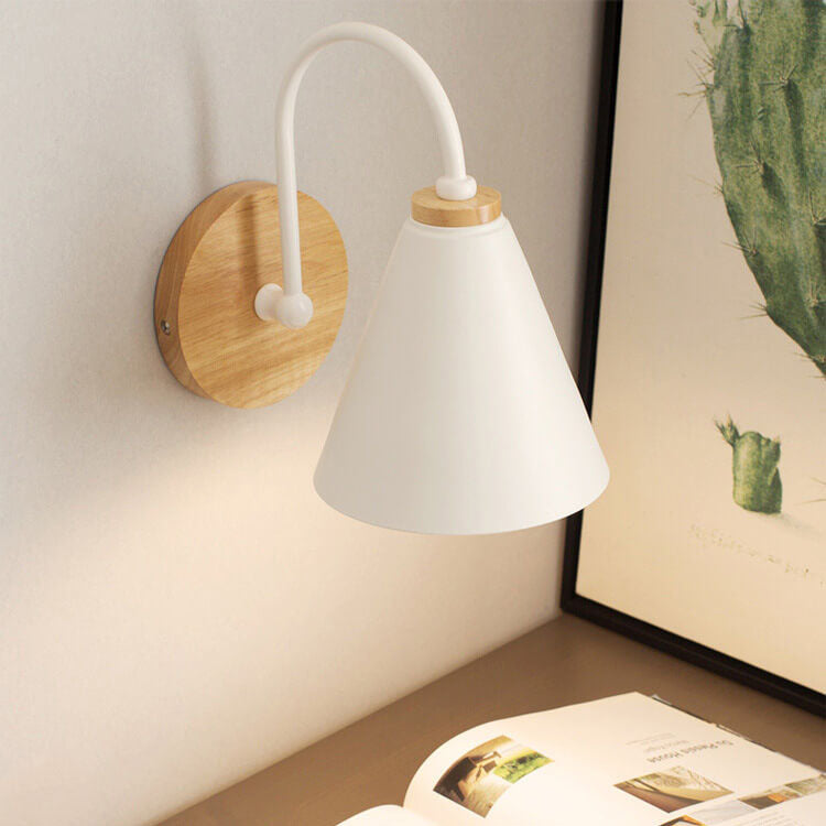 Cone Wooden Wall Lamp