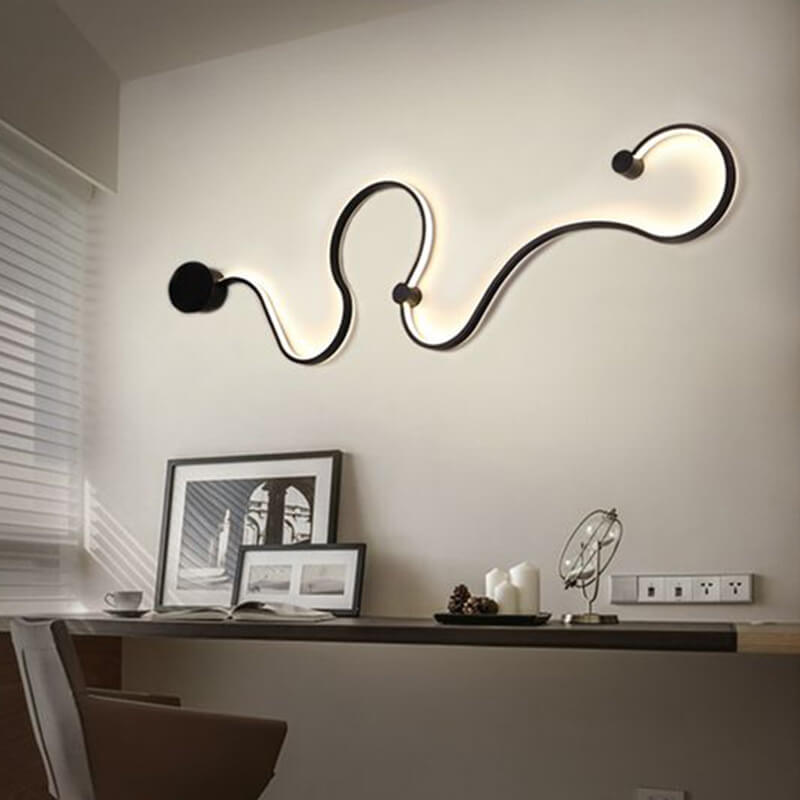 Long Aluminum Snake Shaped Wall Lamp