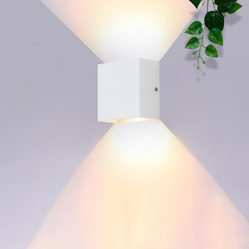 Square Aluminum Wall Lamp