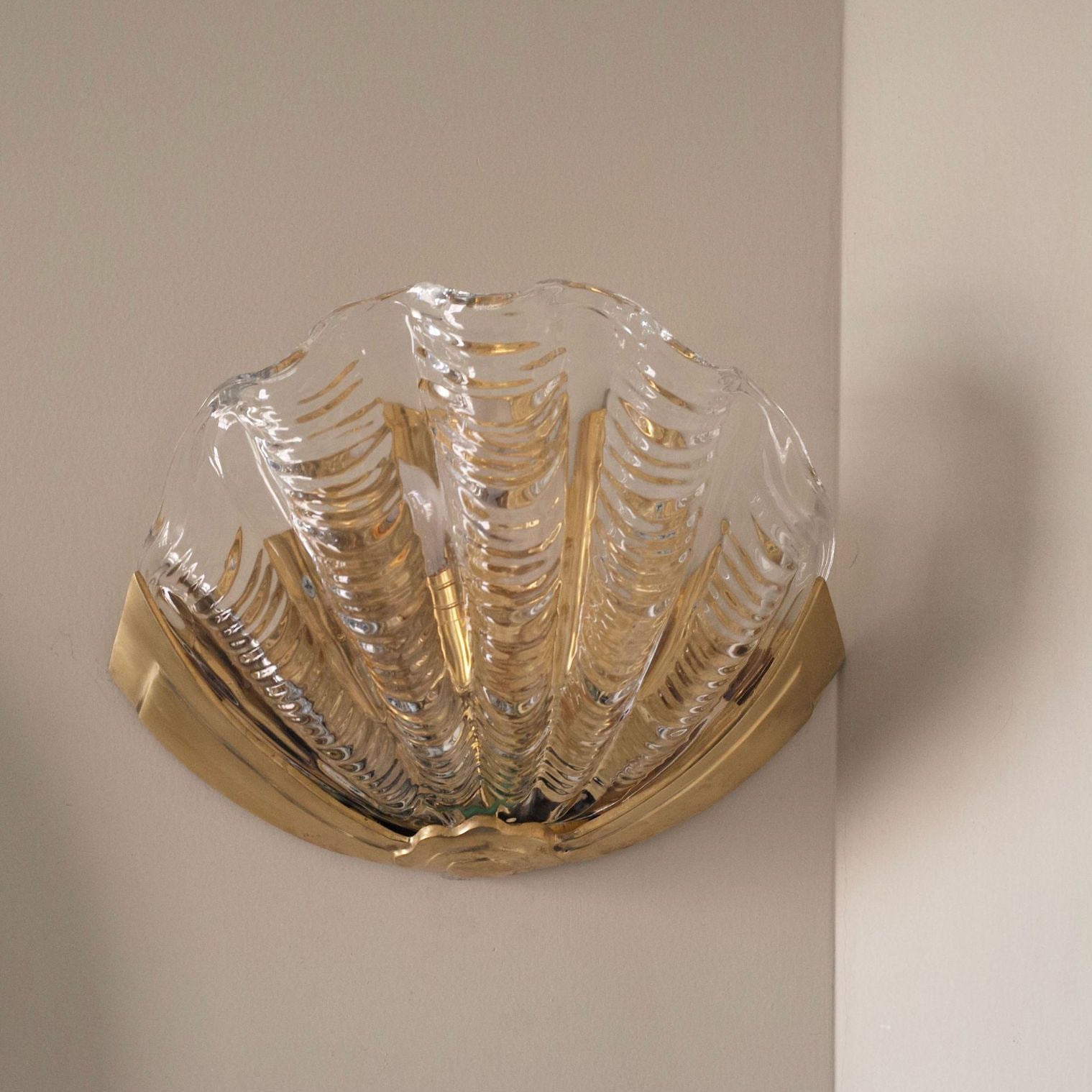 Shell Brass Glass Bedroom Wall Lamp