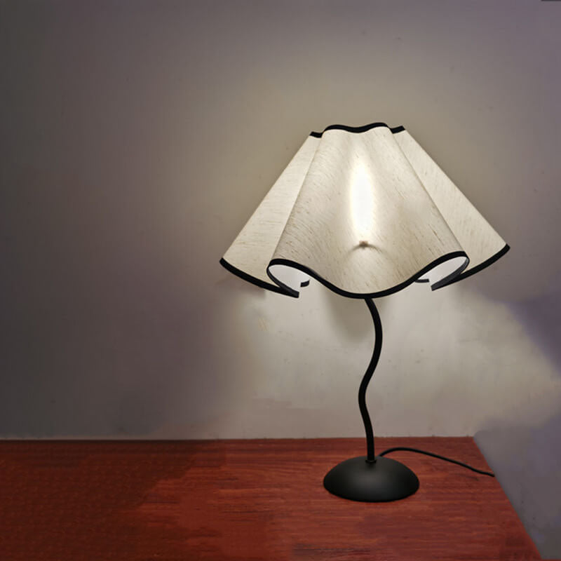 Fabric Petal Flower Table Lamp