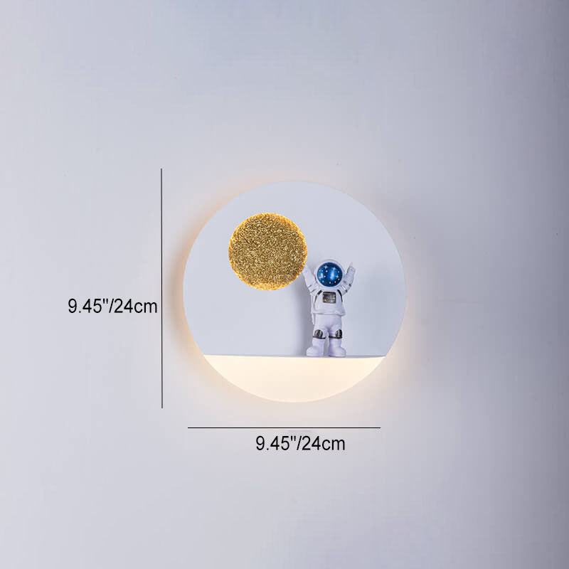 Iron Resin Round Astronaut Wall Lamp