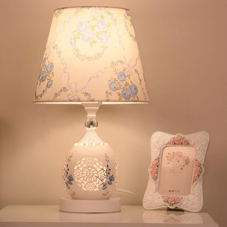 Style Ceramic Table Lamp