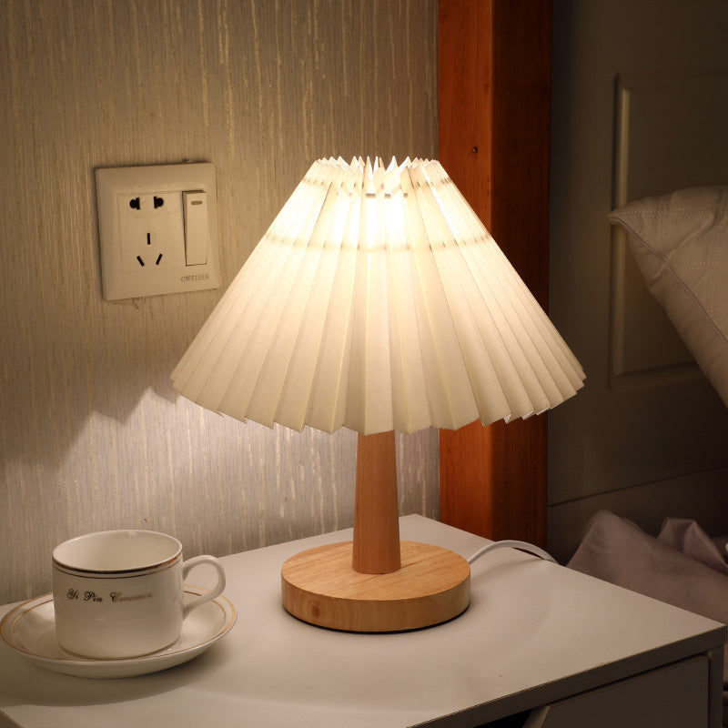 Pleated Umbrella-shaped Table Lamp