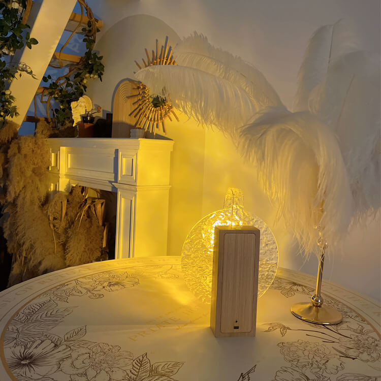 Romantic Solid Wood Rotating Table Lamp