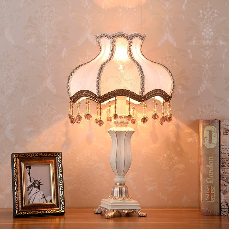 Court Top Resin Fabric Table Lamp