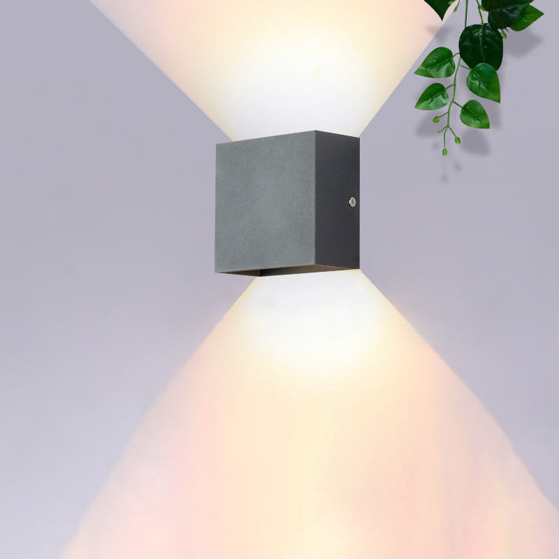 Square Aluminum Wall Lamp