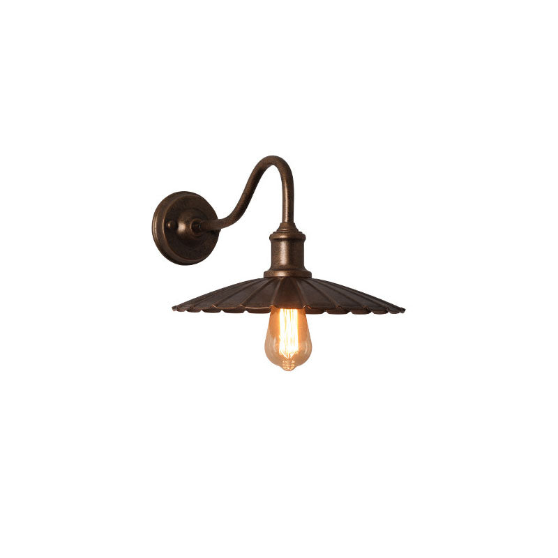 Round Pleated Petal Iron Outdoor Light