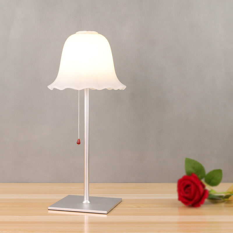 Glass Pod Pleated Pull Table Lamp