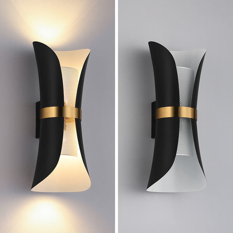 Column Hardware 2-Light Wall Lamp