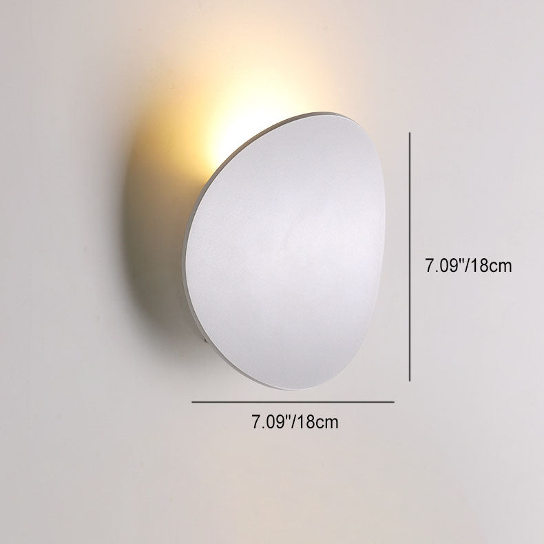 Curved Round Aluminum Wall Lamp