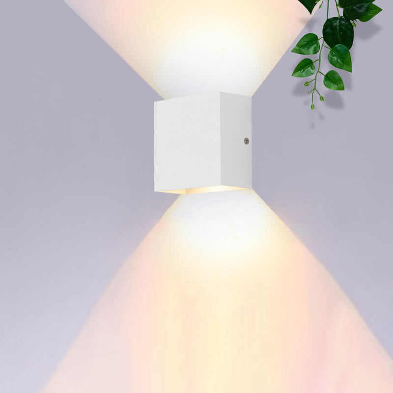 Square Aluminum Wall Lamp