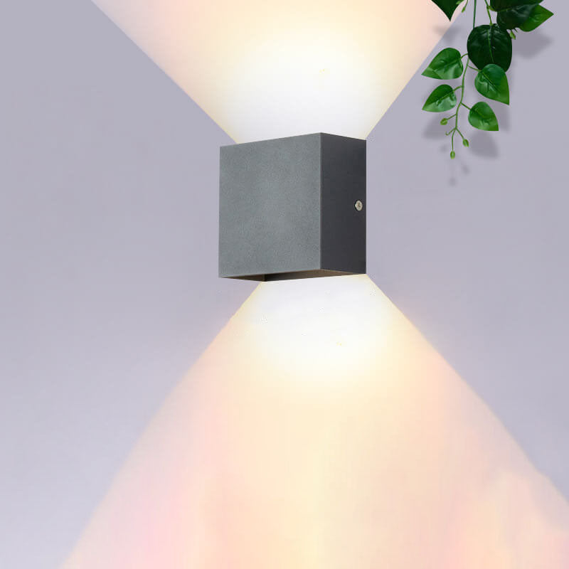 Square Aluminum Wall Lamp