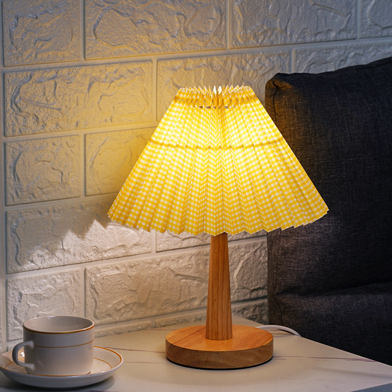 Pleated Umbrella-shaped Table Lamp