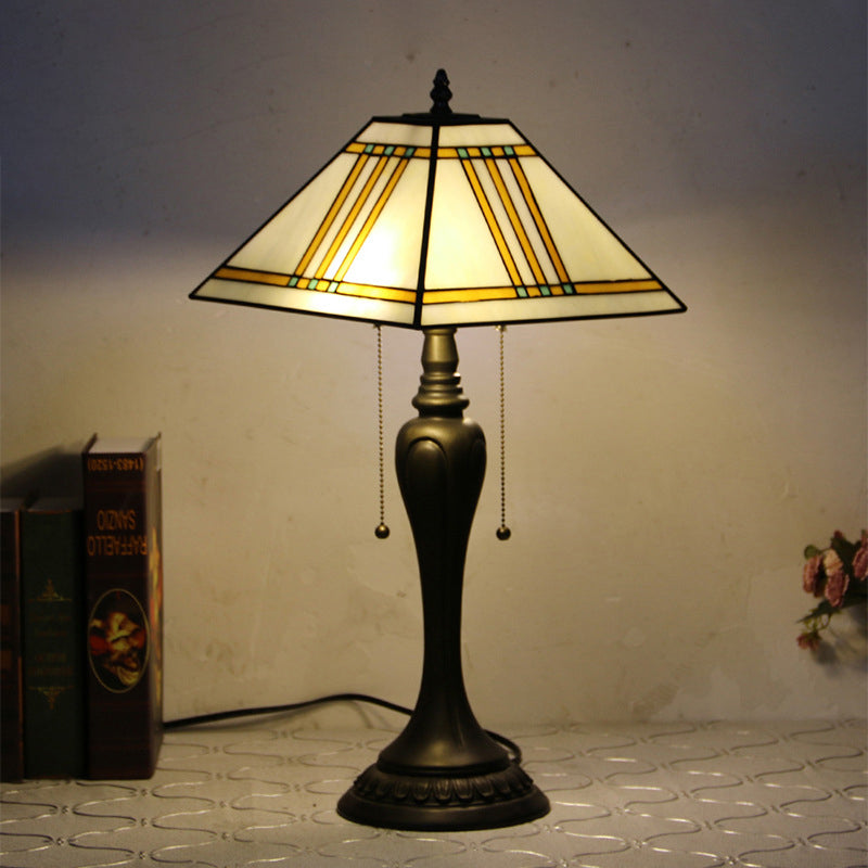 Petal Glass Resin Living Table Lamp